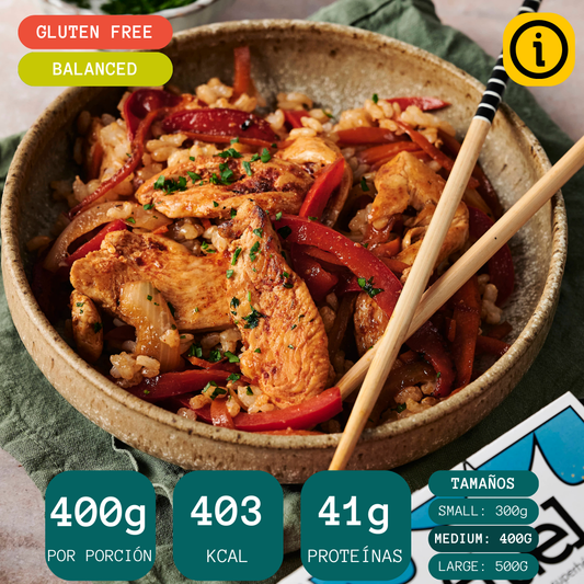 Wok de pollo, vegetales y arroz integral
