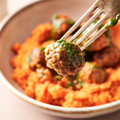 Albóndigas de ternera con salsa de tomate y puré