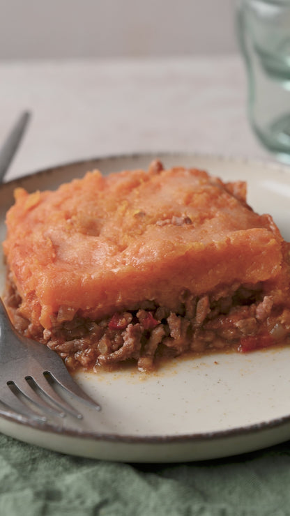 Pastel gratinado de calabaza, boniato y carne